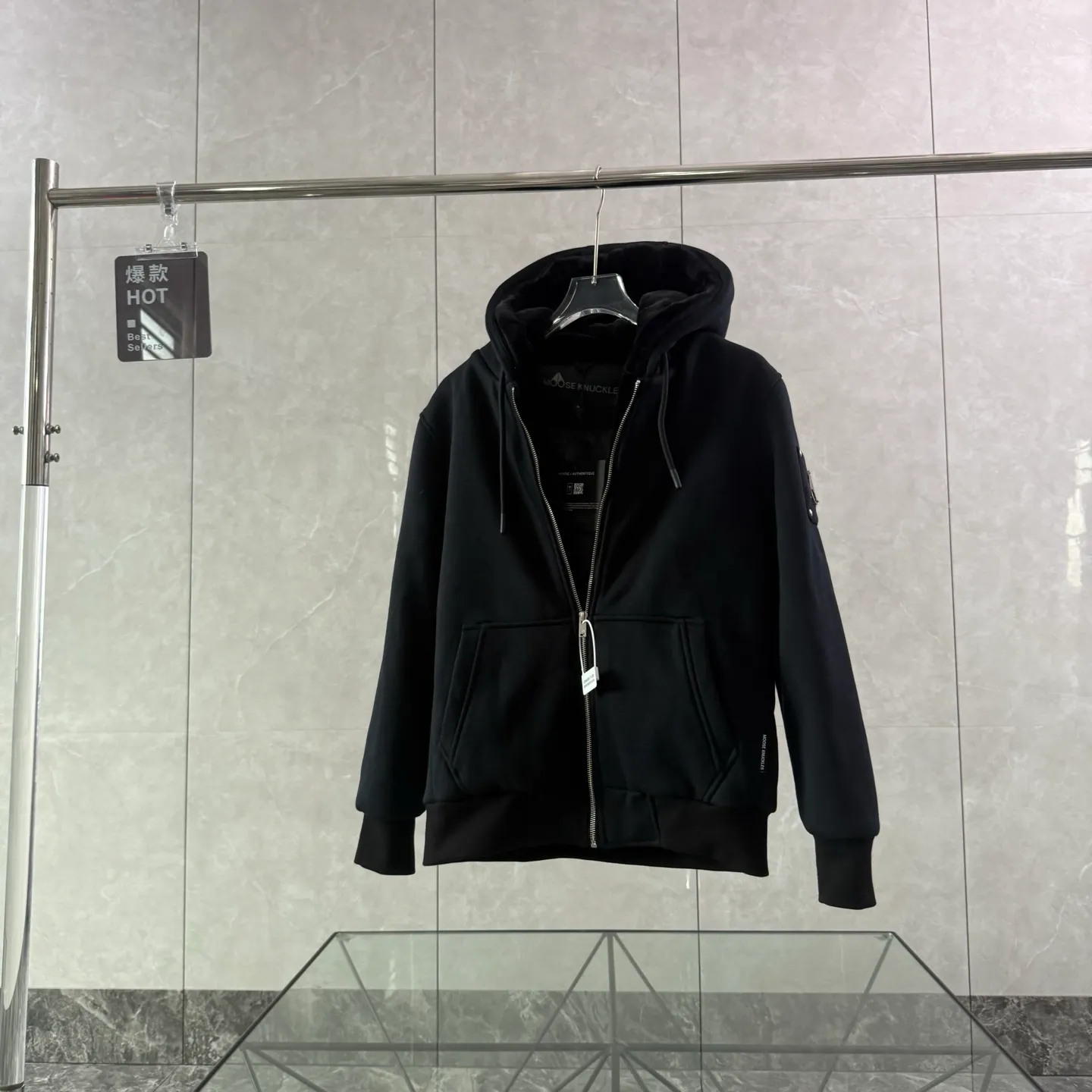（ ） Moose Knuckles SS 23 、 ， ， ， 🍃 ， ， ， ☁️ ！ ♾️ ： ， Premium ， Authentic ！ Size：S-XXL 👉 👉
